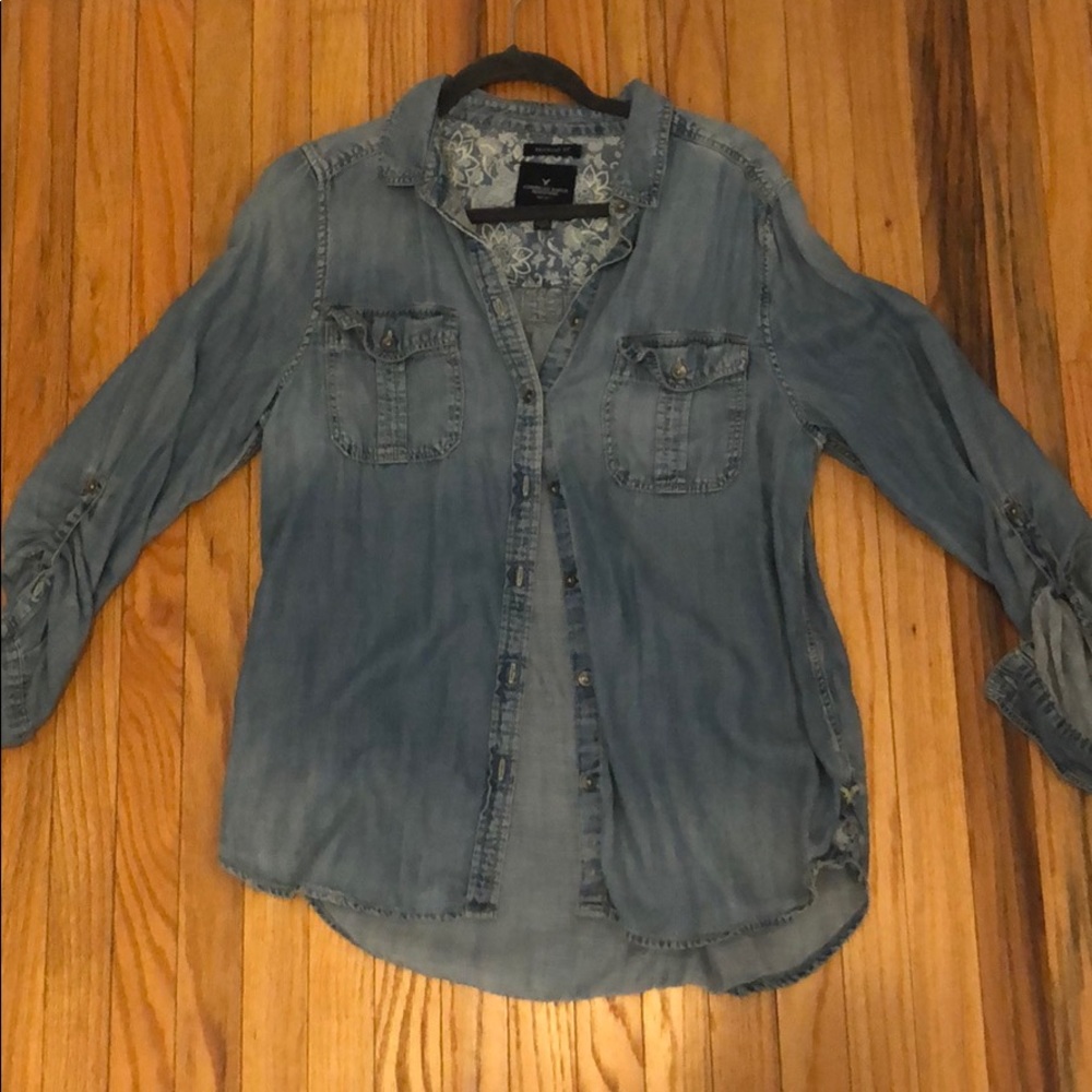 American eagle boyfriend fit top